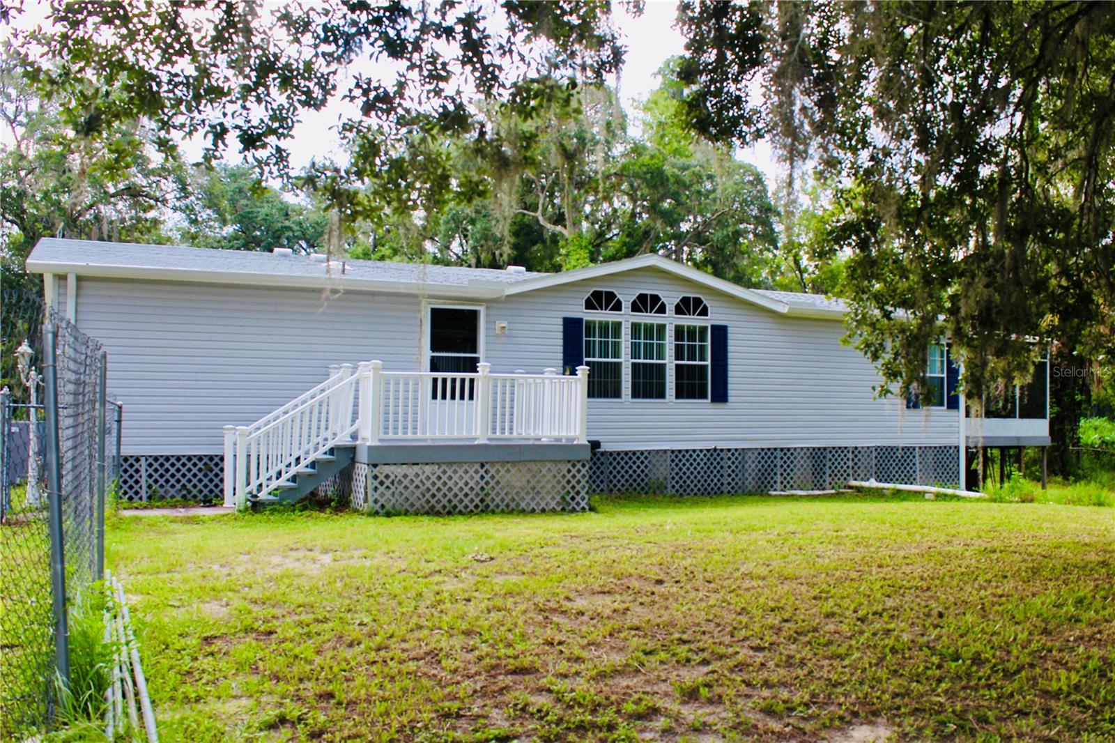 Deer Ln, Zephyrhills, FL 33540