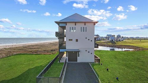 438 Seagrass, Port Bolivar, TX, 77650 | Card Image