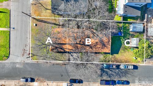 300 Irma Dr, Austin, TX, 78752-4128 | Card Image