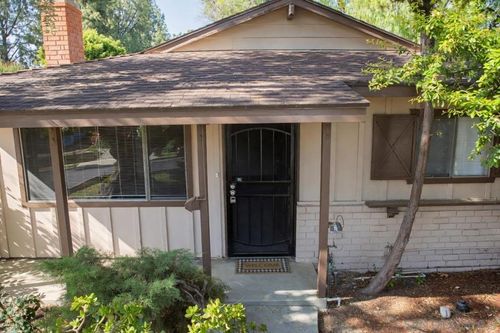 10609 Jimenez St, Sylmar, CA, 91342-6832 | Card Image