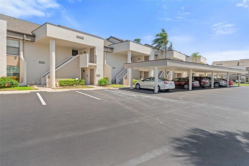 apt-112-14770 Eagle Ridge Dr, FORT MYERS, FL, 33912-1764 | Card Image