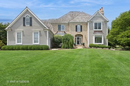 5609 Farmbrook Ln, Crystal Lake, IL, 60014-3013 | Card Image
