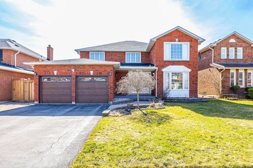 1310 Greenridge Cir, Oakville, ON, L6M2J7 | Card Image