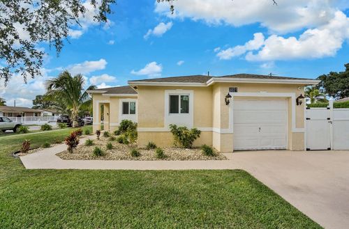 3021 Nw 21st Ct, Fort Lauderdale, FL, 33311-3211 | Card Image