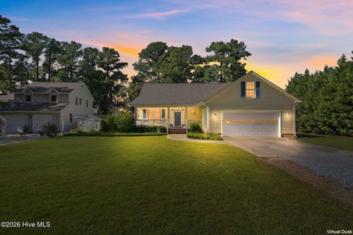 1115 Yardarm Dr, Oriental, NC, 28571-9142 | Card Image
