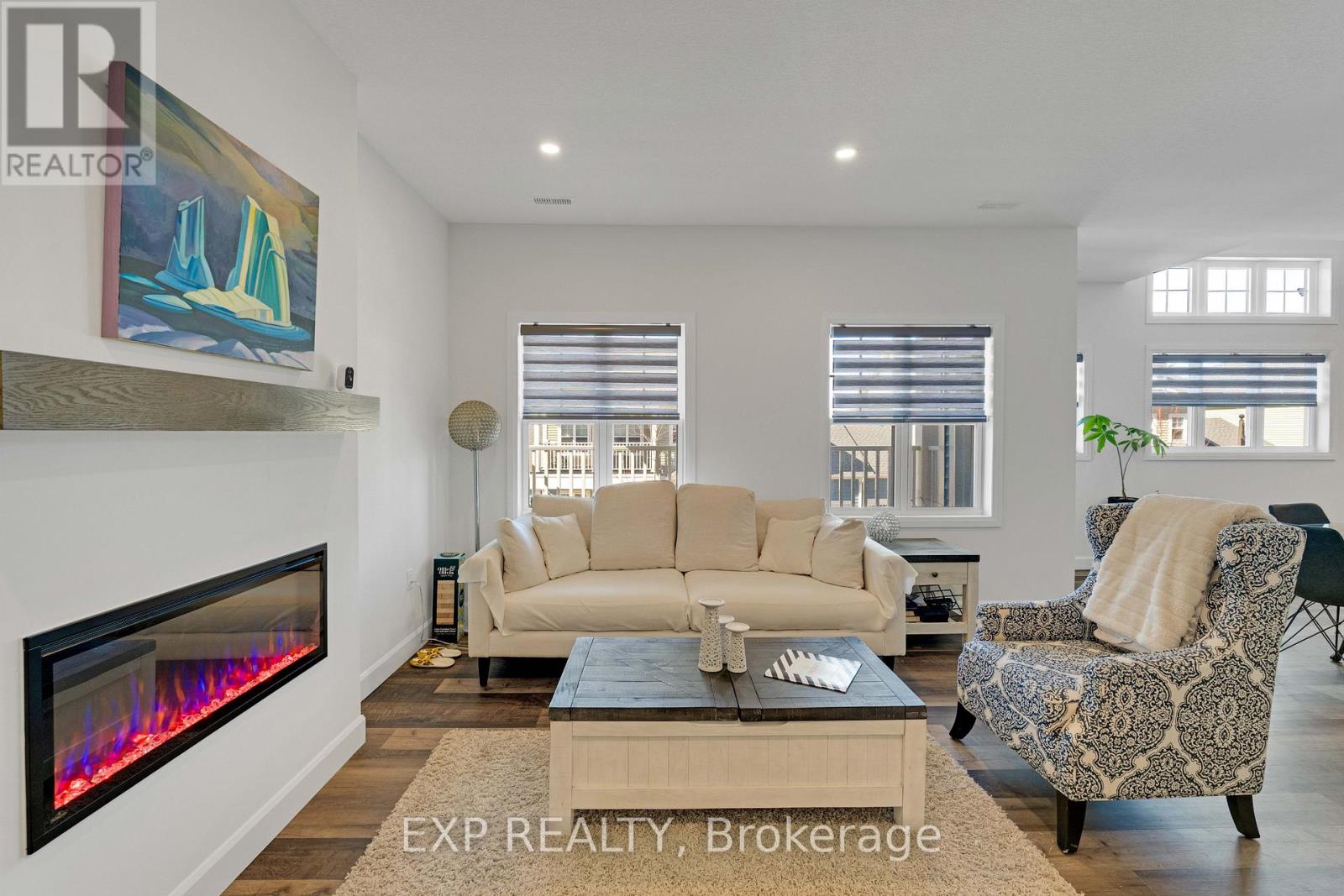 Residential in Fort Erie (Crystal Beach) 3