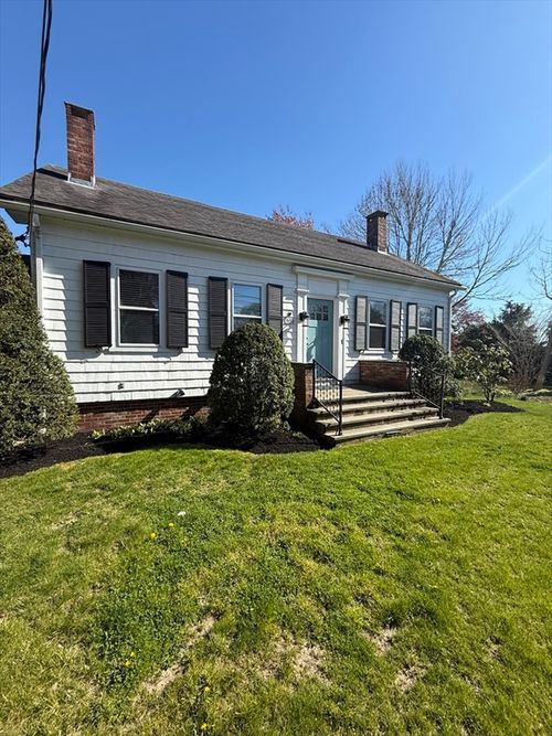 148 Russells Mills Rd, Dartmouth, MA, 02748-1742 | Card Image