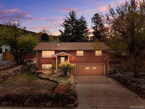570 Vista Dr, Castle Rock, CO, 80104-2069 | Card Image