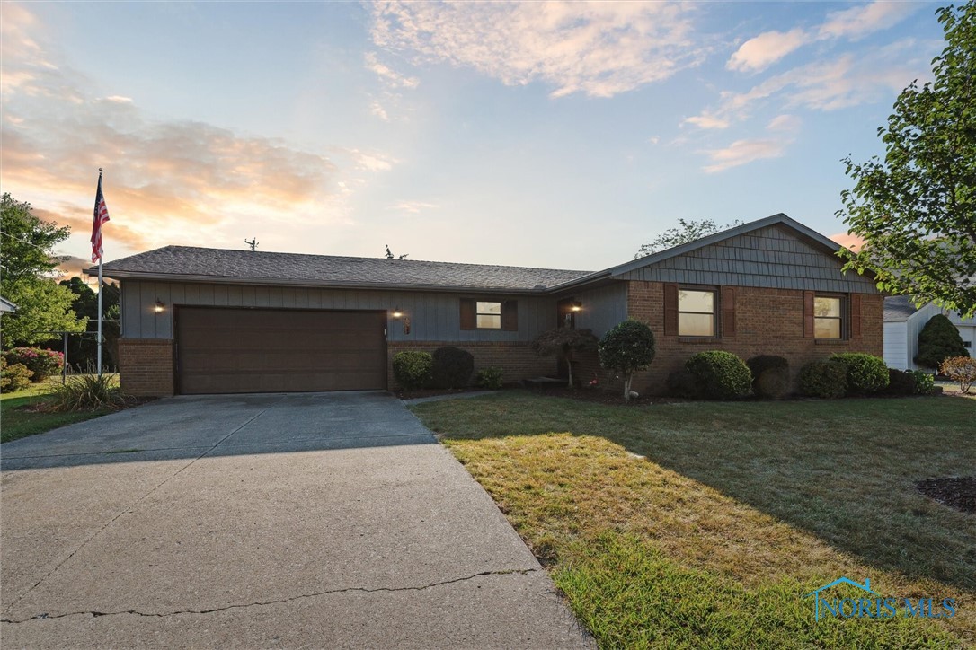 Bordeaux Dr, Napoleon, OH 43545