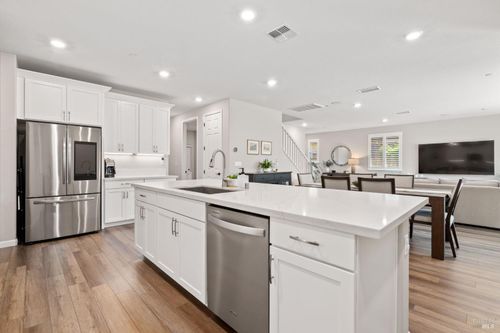 5869 Kristina Pl, Rohnert Park, CA, 94928-5066 | Card Image