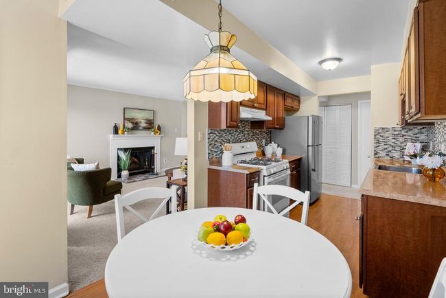 106-30 - 114 Duvall Ln, Condo with 2 bedrooms, 2 bathrooms and null parking in GAITHERSBURG MD | Image 8