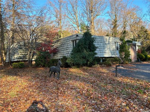 25 Sousa Dr, Sands Point, NY, 11050-1221 | Card Image