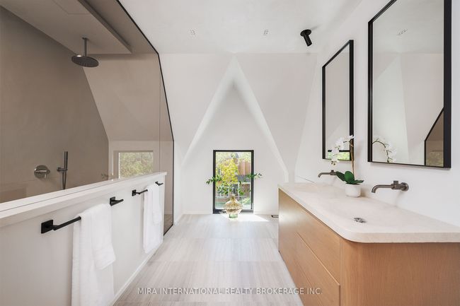 48 Shaftesbury Ave, House attached with 4 bedrooms, 5 bathrooms and null parking in Toronto ON | Image 29
