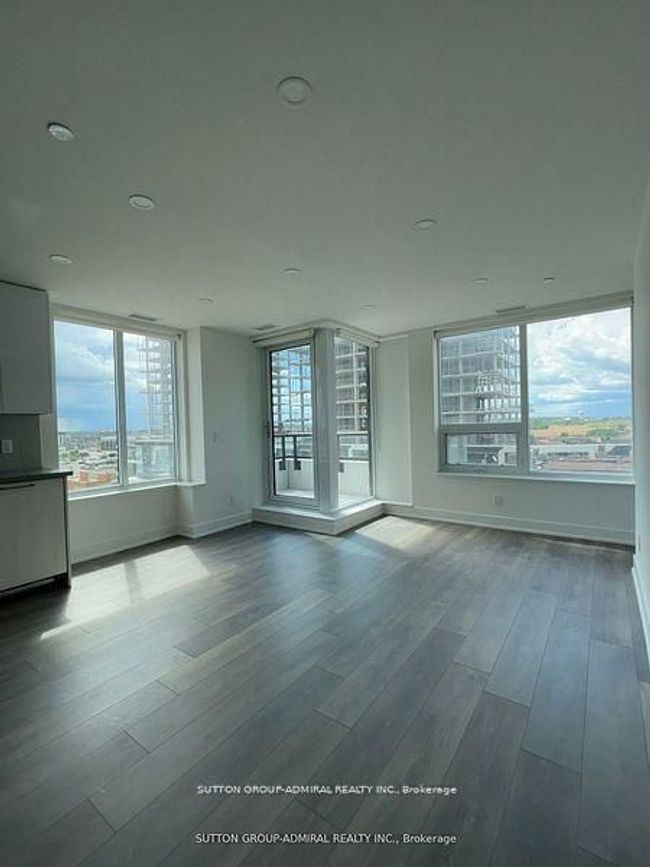 604 - 297 Oakwalk Dr, Condo with 2 bedrooms, 1 bathrooms and 1 parking in Oakville ON | Image 7