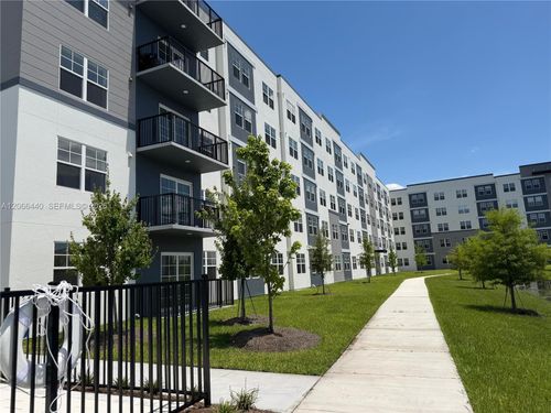 201-5563 Millenia Park, ORLANDO, FL, 32839 | Card Image