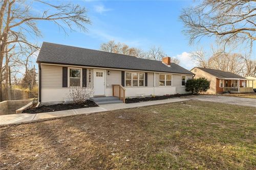10230 Oakley Ave, Kansas City, MO, 64137-1367 | Card Image