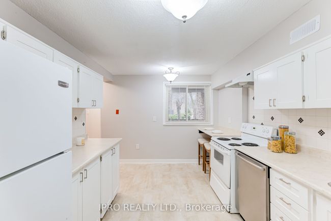 61 - 130 Ling Rd, Condo with 4 bedrooms, 2 bathrooms and 1 parking in Toronto ON | Image 19
