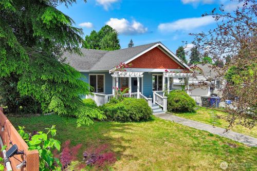 1710 Maple St, Everett, WA, 98201-2159 | Card Image