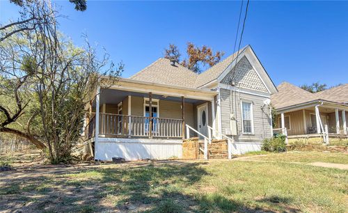 613 Ne 6th Ave, Mineral Wells, TX, 76067-3907 | Card Image