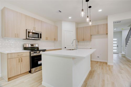 b-8314 Williamsdell St, Houston, TX, 77088-6248 | Card Image