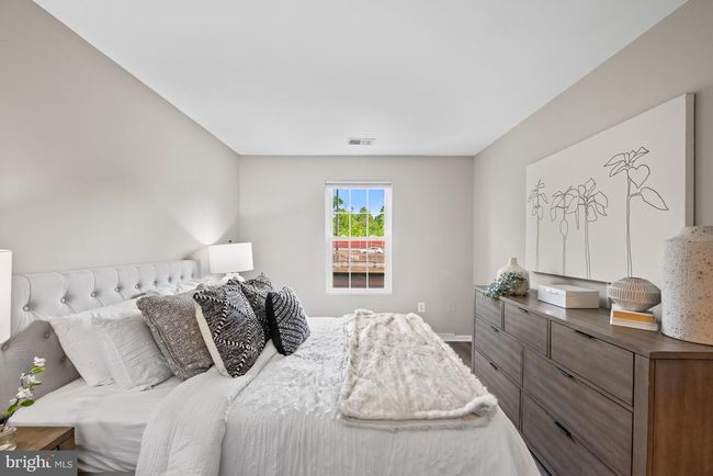 APT-410 - 2050 N Calvert St, Condo with 2 bedrooms, 1 bathrooms and null parking in ARLINGTON VA | Image 21