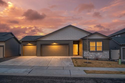 8018 S Avery Rd, Cheney, WA, 99004-2067 | Card Image