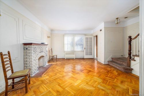 53-54 66th St, Maspeth, NY, 11378-1733 | Card Image