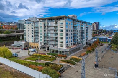 404 - 1515 Dock Street, Condo with 2 bedrooms, 1 bathrooms and 2 parking in Tacoma WA | Image 2