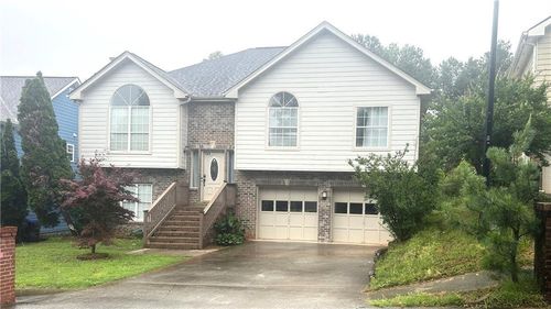585 Station View Run, Lawrenceville, GA, 30043-5359 | Card Image