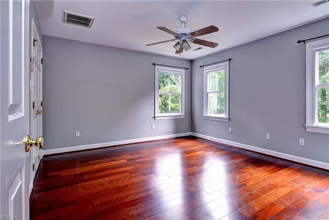 Second floor bedroom | Image 28