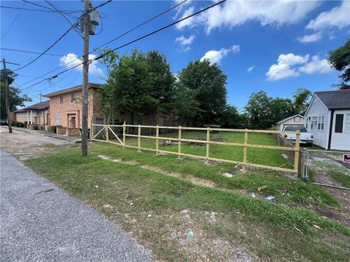 1007 Moisant St, Kenner, LA, 70062-6715 | Card Image