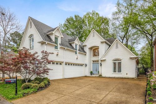 1073 Humphrey Oaks Cir, Memphis, TN, 38120 | Card Image