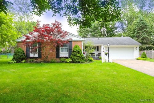 92 Bridle Path, Amherst, NY, 14221-4538 | Card Image