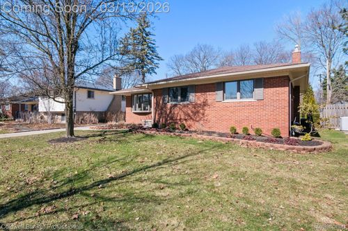 600 Ross St, Plymouth, MI, 48170-2257 | Card Image