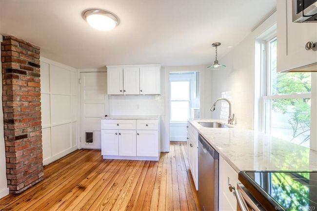 Kitchen | Image 10
