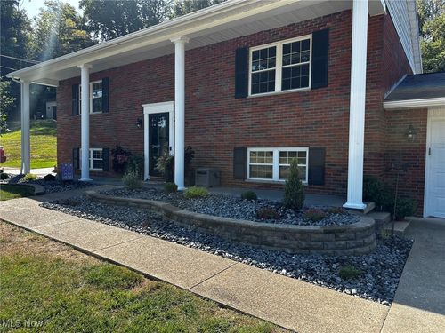 110 Sierra Dr, Marietta, OH, 45750-9353 | Card Image