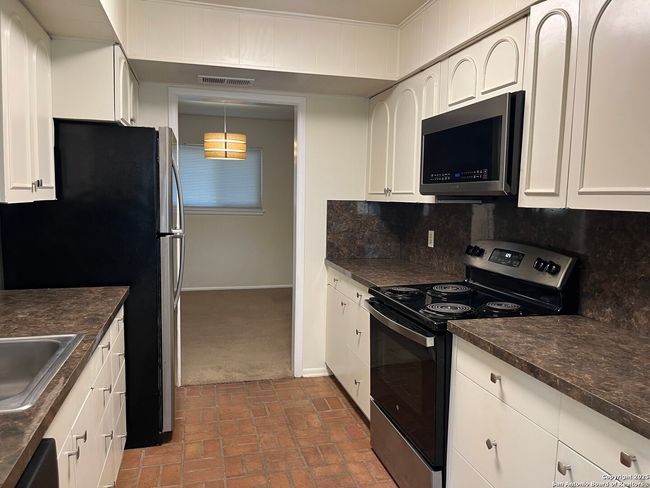 11615 Sandman St, House other with 4 bedrooms, 2 bathrooms and null parking in San Antonio TX | Image 5