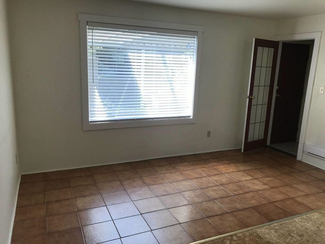 SUITE - 21882 124 Ave, House other with 1 bedrooms, 1 bathrooms and null parking in Maple Ridge BC | Image 8