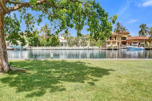 207-2000 Atlantic Shores Blvd, Hallandale Beach, FL, 33009-2861 | Card Image