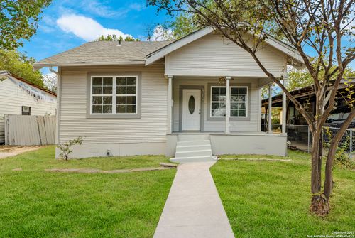 2634 E Houston St, San Antonio, TX, 78202-3227 | Card Image