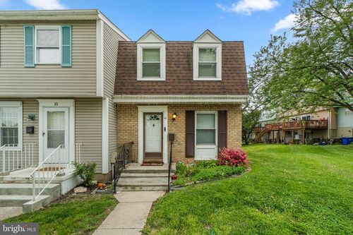 2f-12 Coats Bridge Pl, FREDERICK, MD, 21703-6135 | Card Image