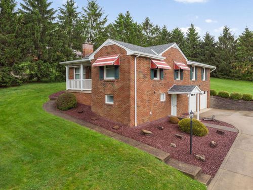 230 Mcnary St, Canonsburg, PA, 15317-2932 | Card Image