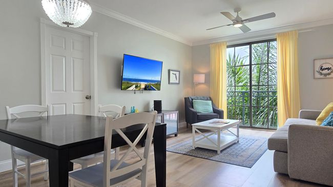 APT-521 - 630 S Sapodilla Ave, Condo with 2 bedrooms, 2 bathrooms and null parking in West Palm Beach FL | Image 5