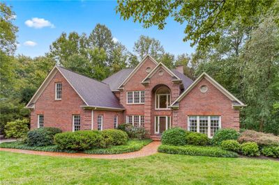 10 Hatteras Court, House other with 4 bedrooms, 3 bathrooms and null parking in Greensboro NC | Image 1