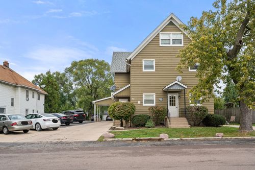 304 Hankes Ave, Aurora, IL, 60505-1752 | Card Image