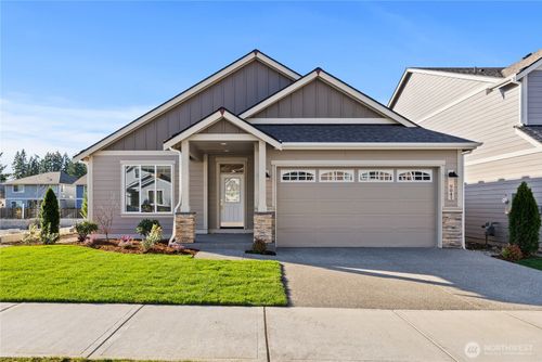 9049 Wyatt Loop Se, Tumwater, WA, 98501-6237 | Card Image
