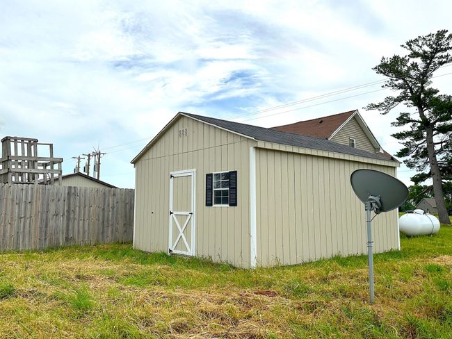 7933 E Mcgregor Rd, House other with 3 bedrooms, 3 bathrooms and null parking in Wheeler MI | Image 5
