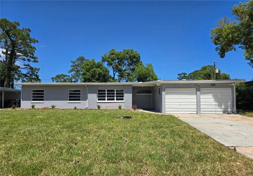 3245 Royal Palm Ct, Titusville, FL, 32780-5647 | Card Image