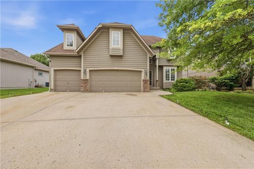 361 W Westhoff Pl, Gardner, KS, 66030-1769 | Card Image