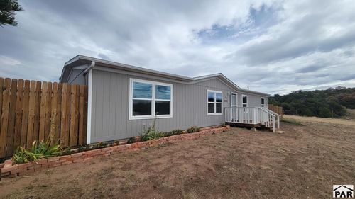 27 Choctaw Dr, Walsenburg, CO, 81089-9532 | Card Image